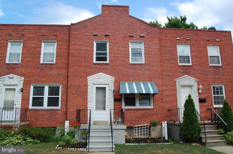 8651 Oak Rd, Parkville, MD 21234 - photo 1