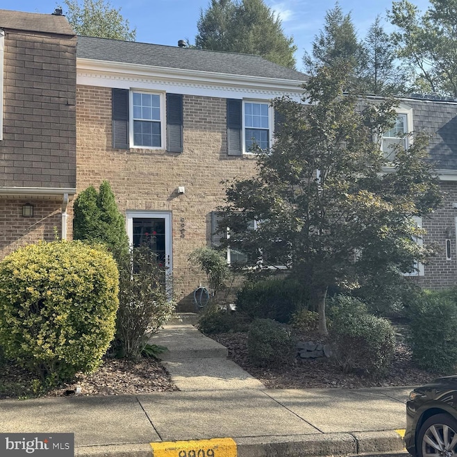 For Sale $599,900 • Co-Listing Agent