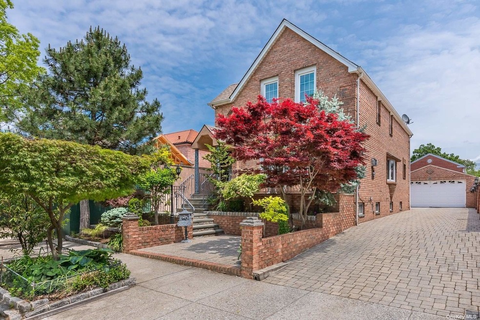 2715 165th St, Flushing, NY 11358 - photo 1