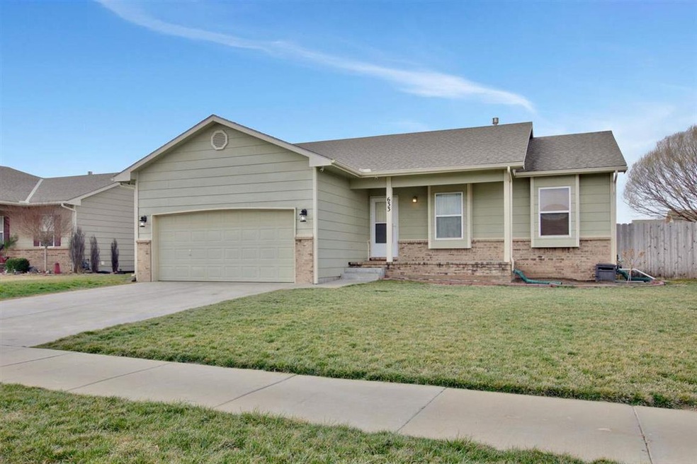 633 S Longbranch Dr, Maize, KS 67101 - photo 1