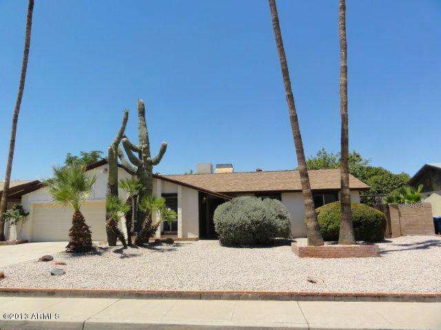 2318 E Balboa 1