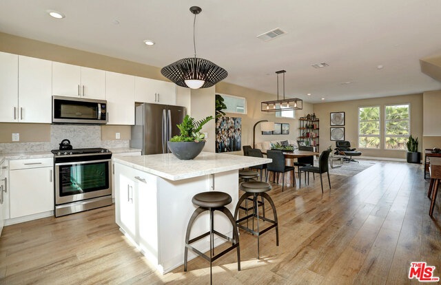Open Concept/ Great Room