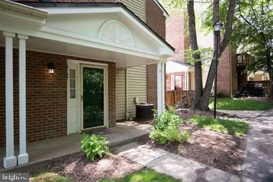 4165 Churchman Way unit 6, Woodbridge, VA 22192 - photo 1