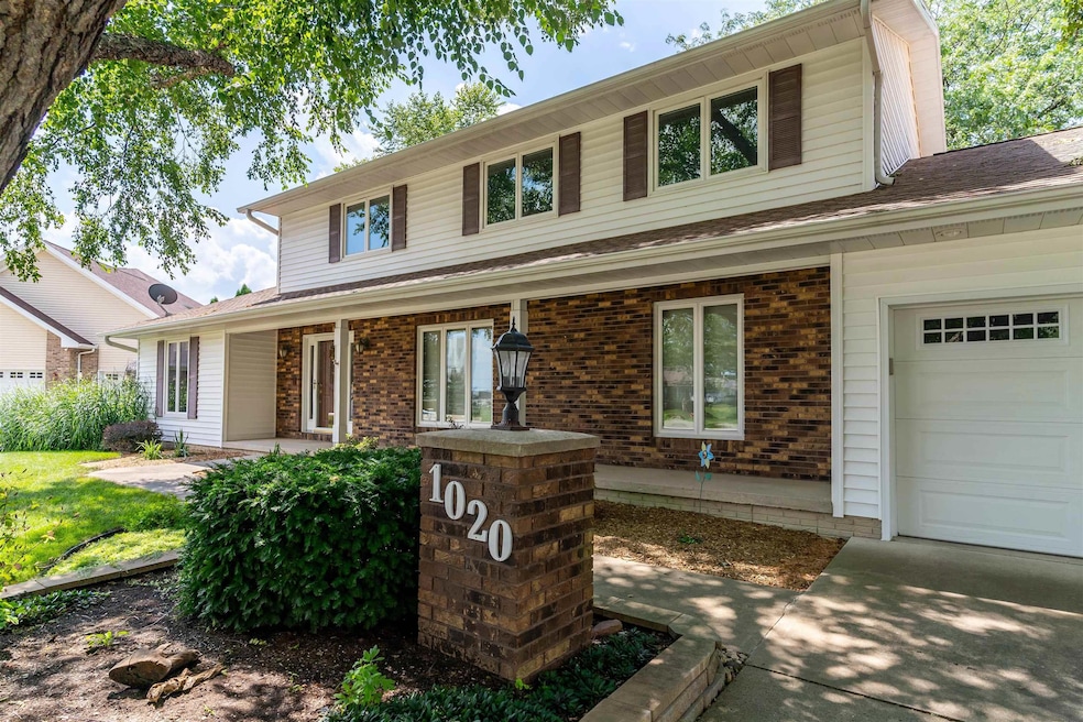 For Sale $440,000 • Co-Listing Agent