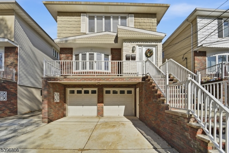 21 Lincoln Pkwy, Bayonne, NJ 07002 - photo 1