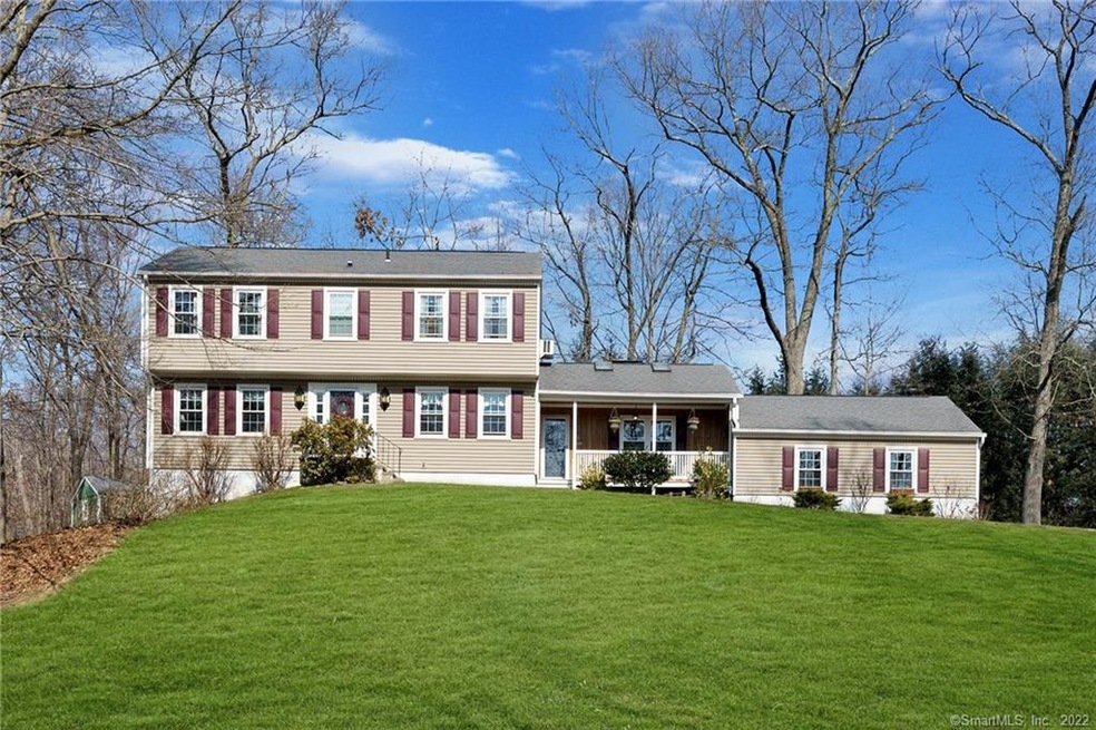 95 Lantern Park Ln N, Southbury, CT 06488 - photo 1