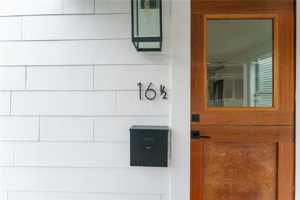 16 Calvert St, Newport, RI 02840 - photo 1