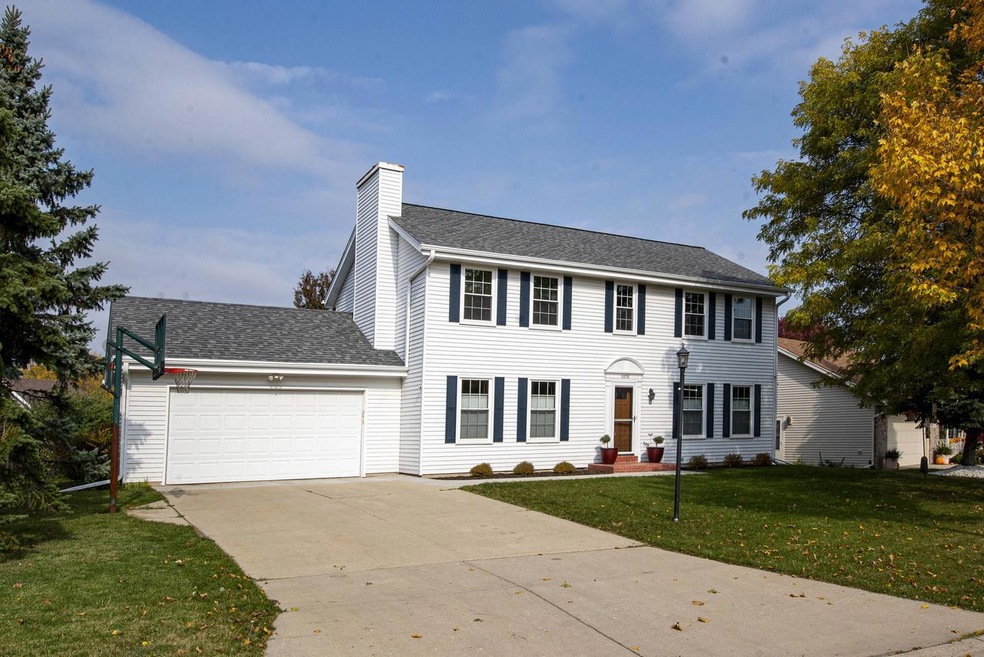8838 W Lake Pointe Cir