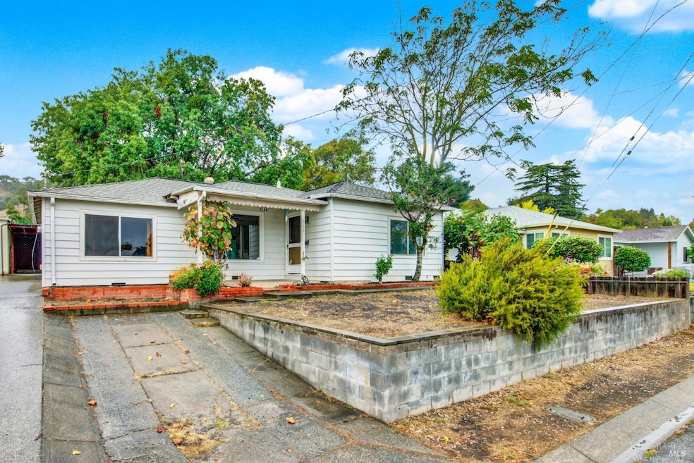 Sold $484,680 • Co-Listing Agent