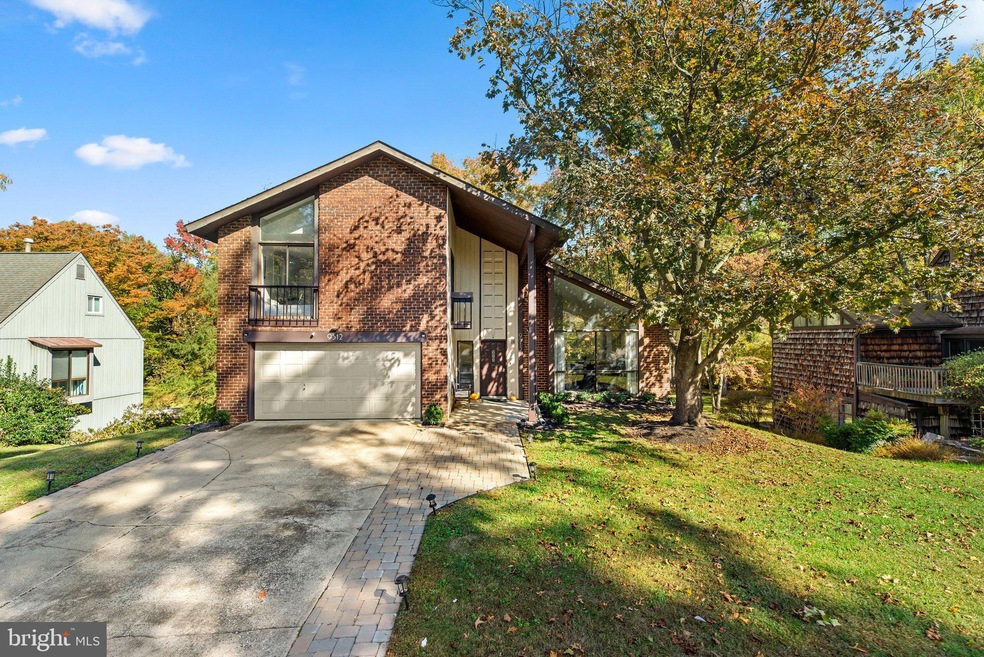 9512 Longlook Ln, Columbia, MD 21045 - photo 1