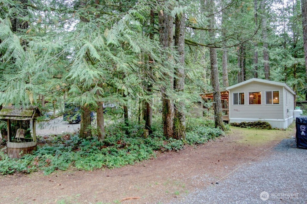 187 Fireside Lodge Cir, Maple Falls, WA 98244 - photo 1