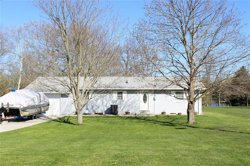 902 SE Mohawk Trail, Greensburg, IN 47240 - photo 1