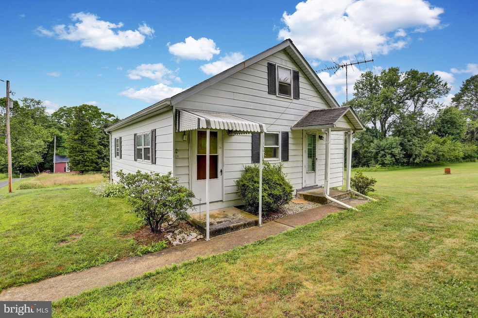 60 Sycamore Rd, Barto, PA 19504 - photo 1