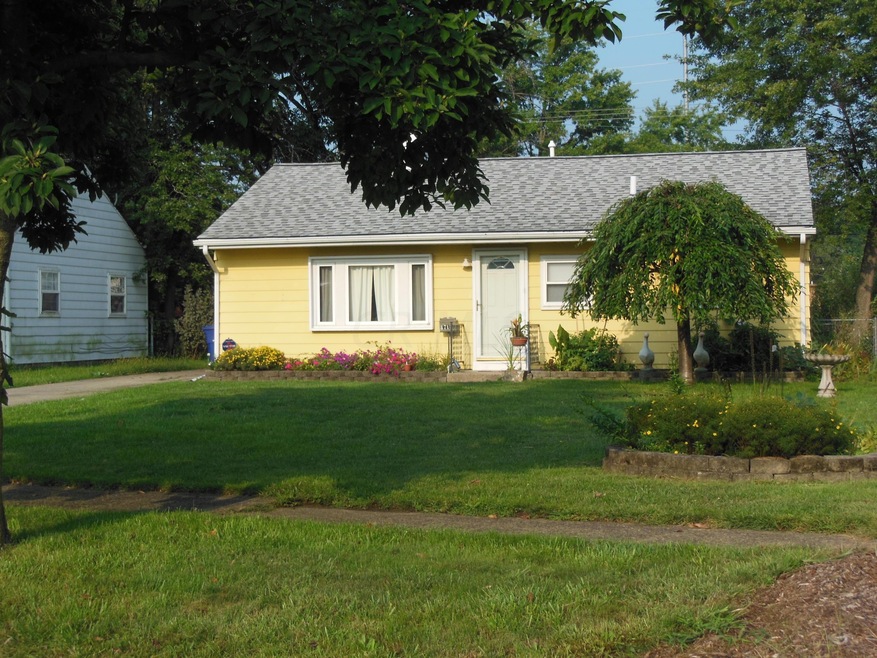 871 S Ashburton Rd, Columbus, OH 43227 - photo 1