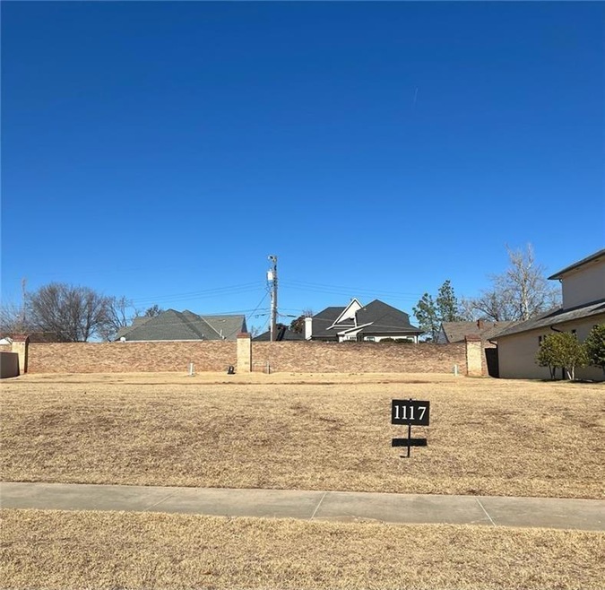 1117 Cumberland Ct, Nichols Hills, OK 73116 - photo 1