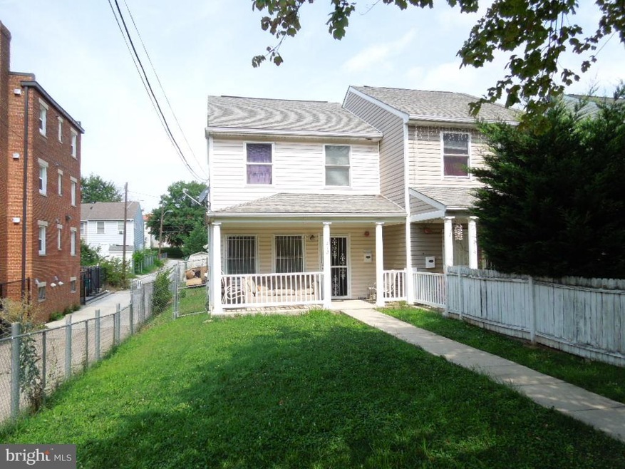 212 55th St NE, Washington, DC 20019 - photo 1