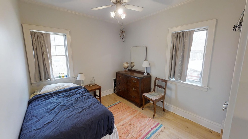 1139 Gunderson Ave, Oak Park, IL 60304 - photo 1