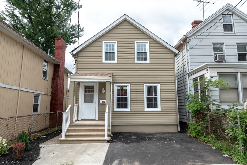 578 Nassau St unit 1, Orange, NJ 07050 - photo 1