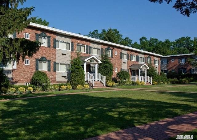 unlisted-address, Hauppauge, NY 11788 - photo 1