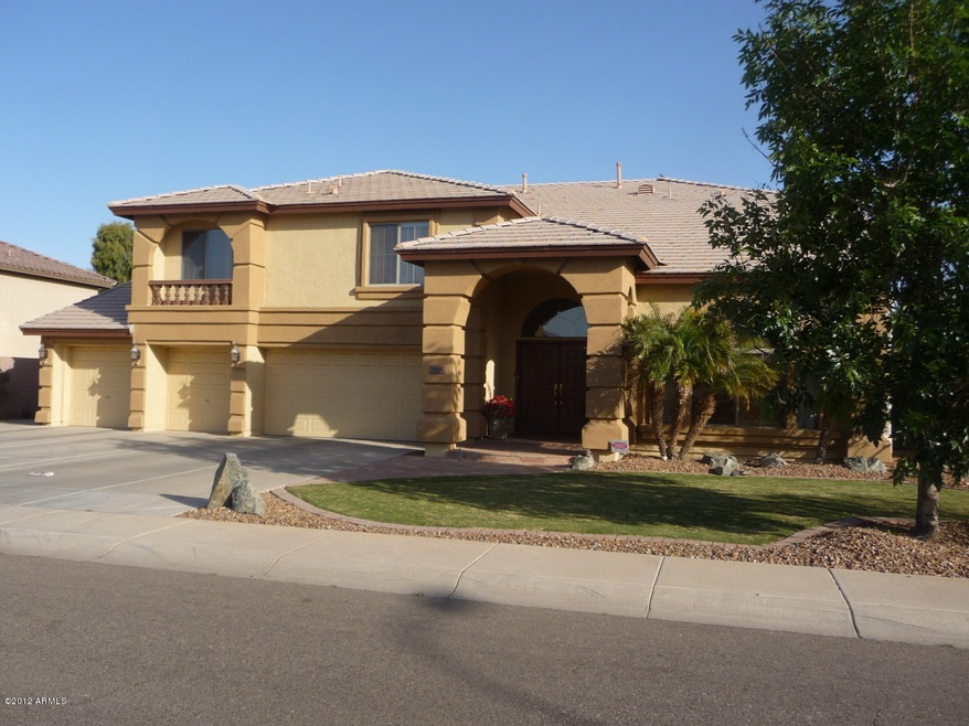1350 E Lynx Way