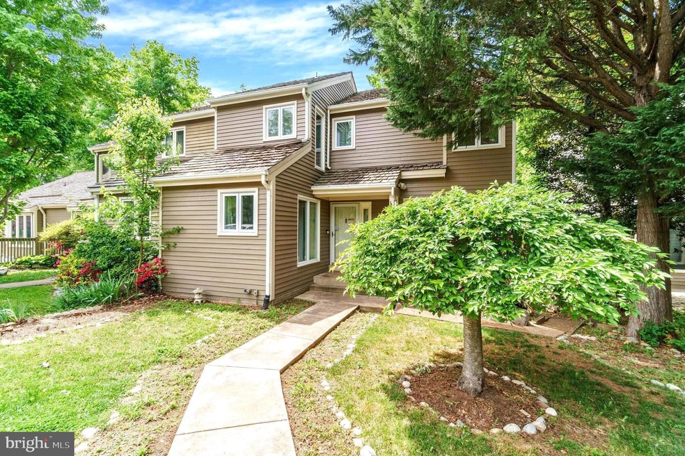 4736 Timber Ridge Dr, Dumfries, VA 22025 - photo 1