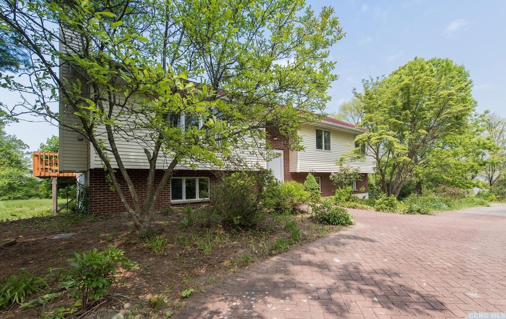 29 Pine Ln, Tivoli, NY 12583 - photo 1