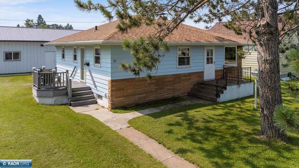 27 10th St NW, Chisholm, MN 55719 - photo 1