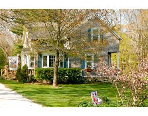 11 Massasoit Ave, Barrington, RI 02806 - photo 1