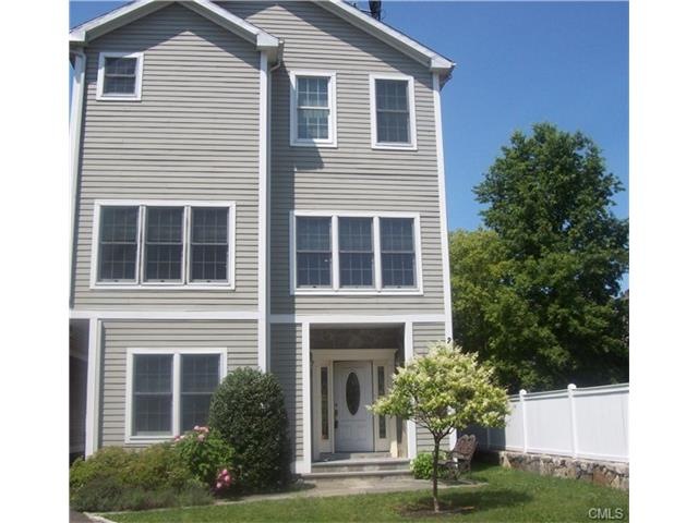 70 Dora St unit 2, Stamford, CT 06902 - photo 1