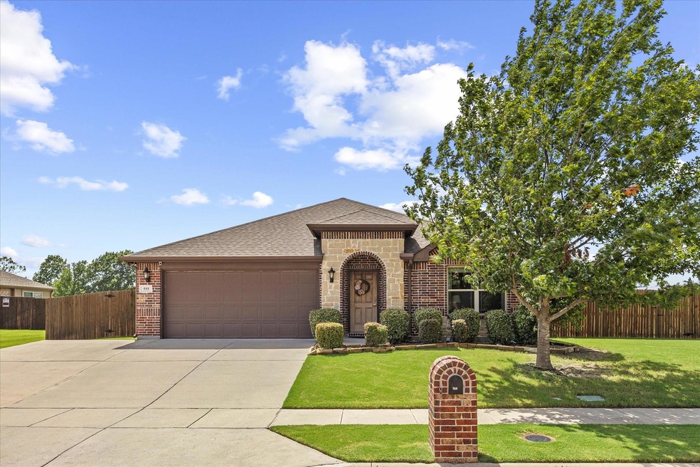 555 Johnson Dr, Lavon, TX 75166 - photo 1