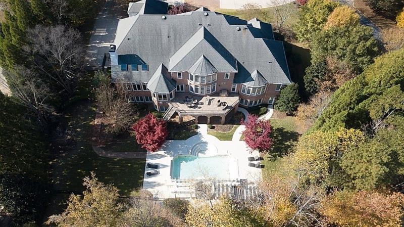 Stunning view that magnifies this classic beauty!
