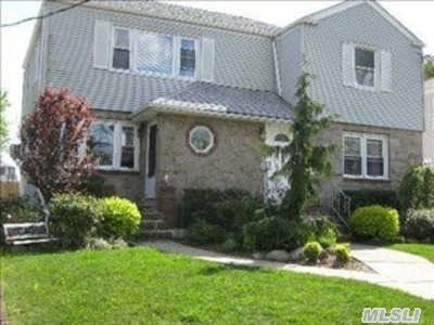 178 Walnut St, Lynbrook, NY 11563 - photo 1