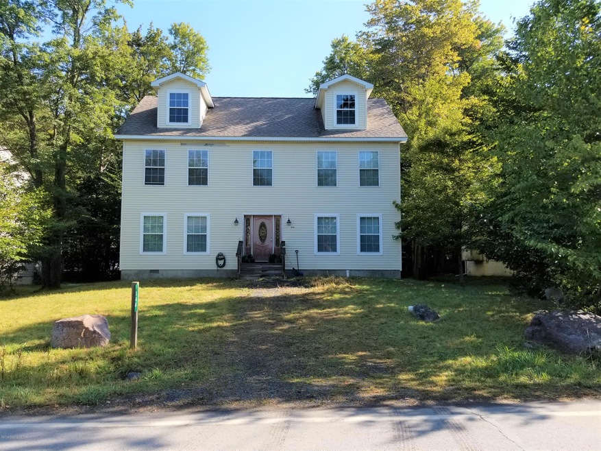 844 Country Place Dr, Tobyhanna, PA 18466 - photo 1