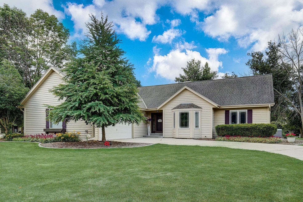 2-web-or-mls-Juniper Ln-002