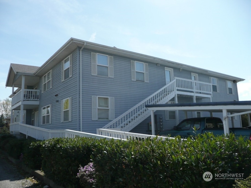 380 Garfield St unit 1-8, Sumas, WA 98295 - photo 1