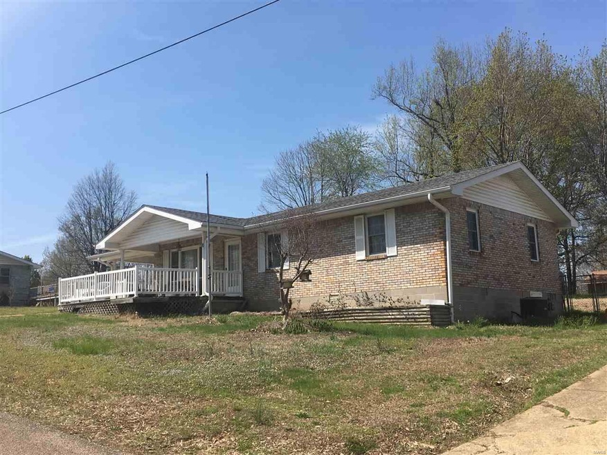 2037 Wasson Dr, Poplar Bluff, MO 63901 - photo 1