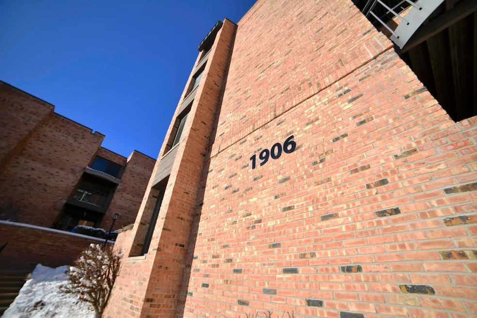 1906 E Shorewood Blvd, Milwaukee, WI 53211 - photo 1