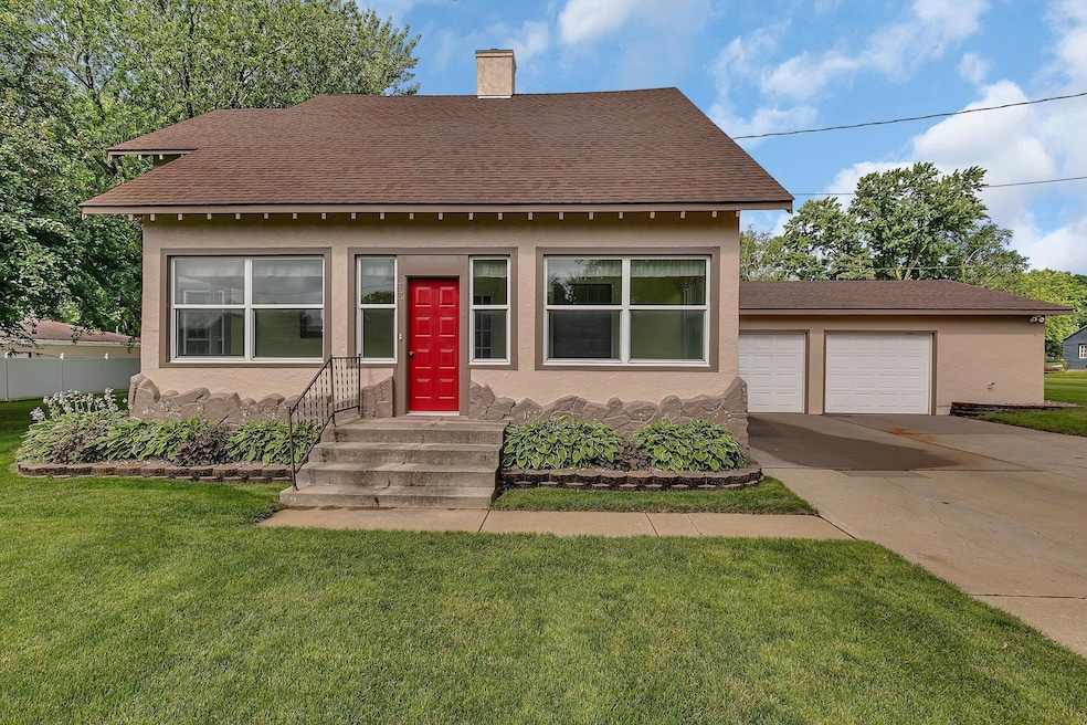 For Sale $325,000 • Co-Listing Agent