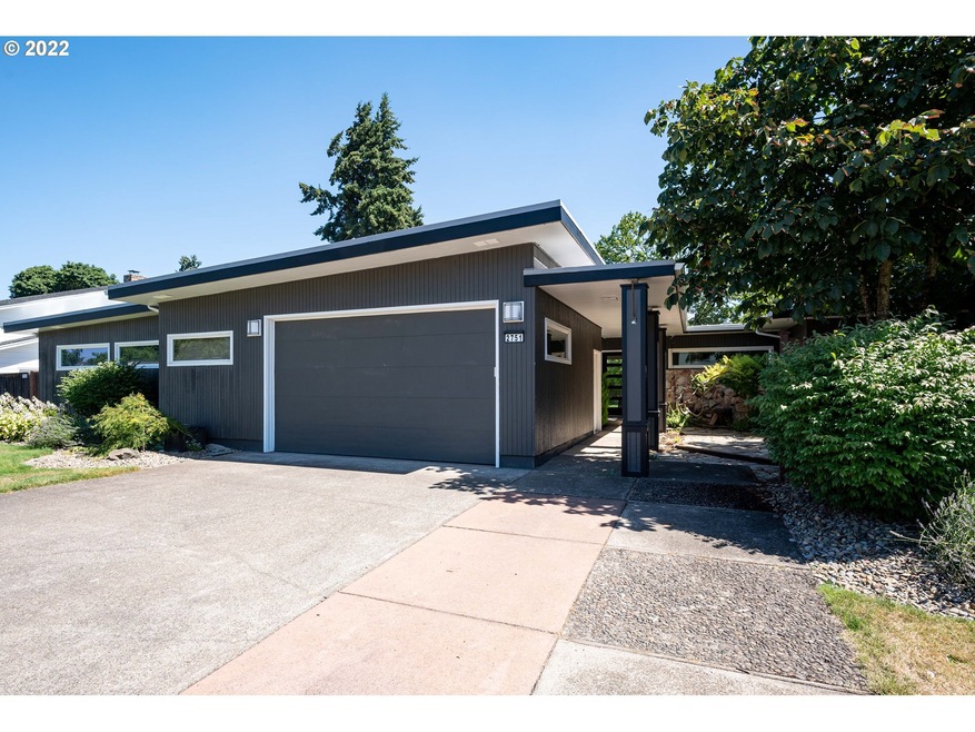 2751 Sarah Ln, Eugene, OR 97408 - photo 1