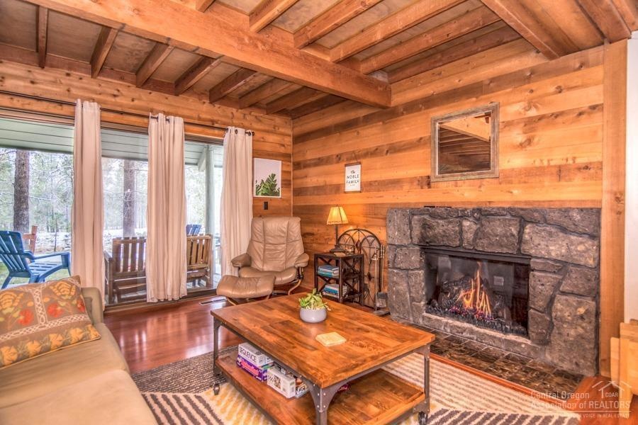 57583 Ranch Cabin Rd, Sunriver, OR 97707 - photo 1