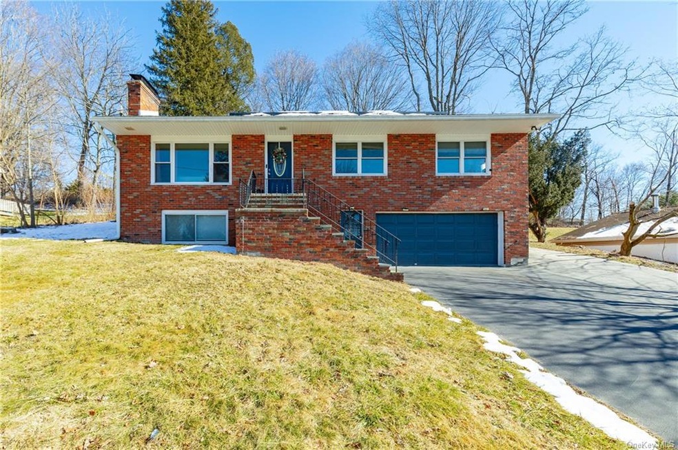 24 Longview Ave, Poughkeepsie, NY 12603 - photo 1