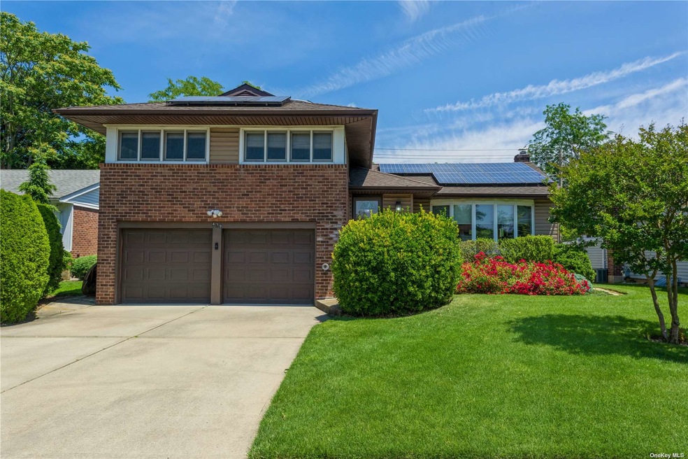 Sold $734,000 • Co-Listing Agent