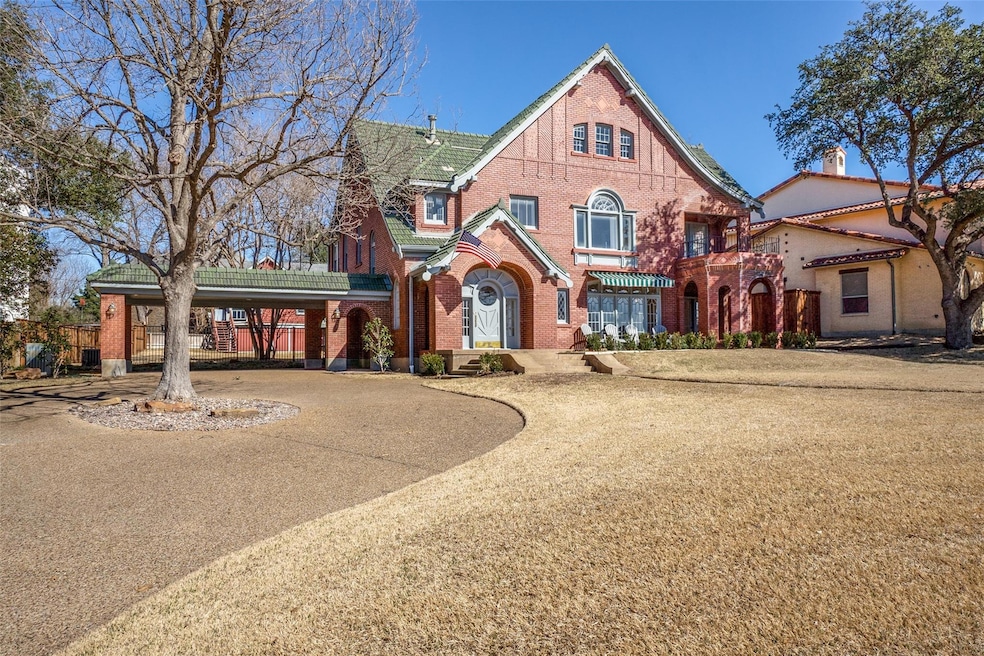 Sold • Co-Listing Agent