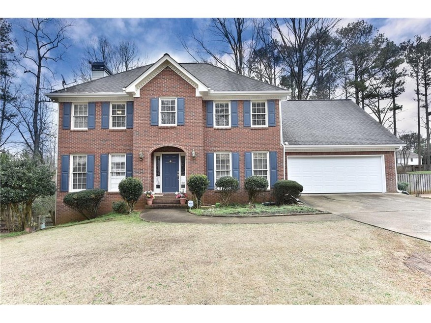 420 Shore Dr, Suwanee, GA 30024 - photo 1