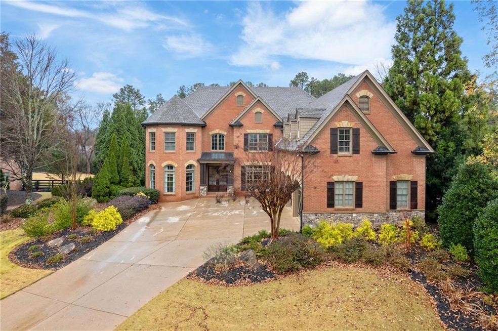 560 Arcaro Dr, Alpharetta, GA 30004 - photo 1