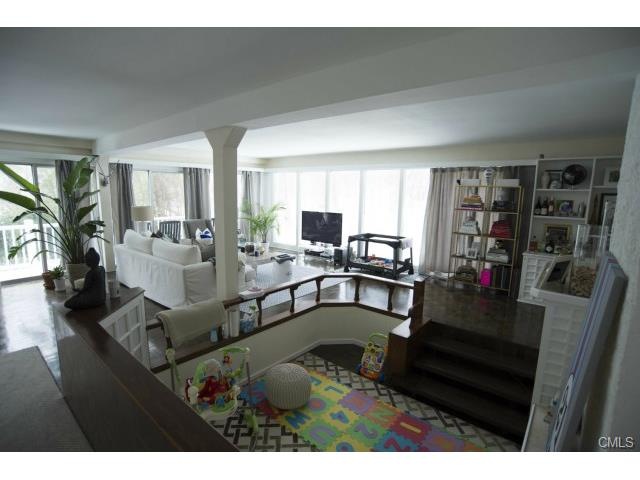 52 Moshier St unit A, Greenwich, CT 06831 - photo 1