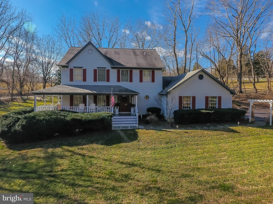 6922 Clifton Rd, Clifton, VA 20124 - photo 1