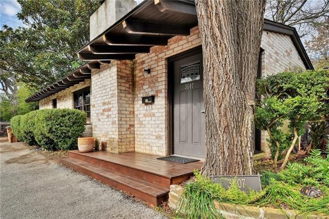 welcome to 3607 Meredith Street, Unit #2! front en