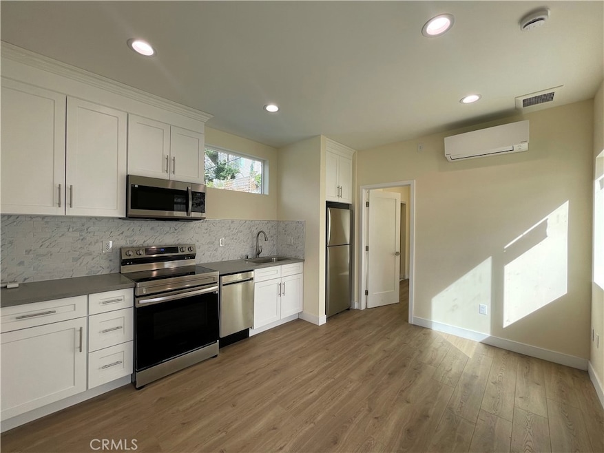 2739 Sycamore Ave unit A, Montrose, CA 91020 - photo 1