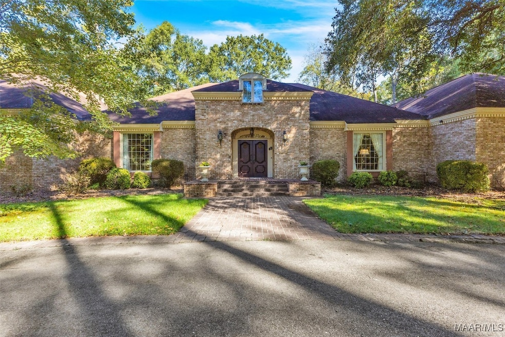 1108 Keith Way, Selma, AL 36701 - photo 1